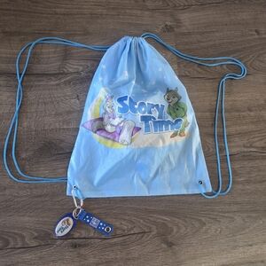 Great Wolf Lodge " Story Time " Drawstring Back With Flashlight Keychain